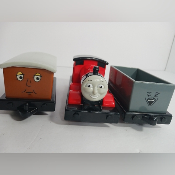 Thomas & Friends Train Tomy 1995 Britt Allcroft James Troublesome Clarabel - Picture 1 of 16